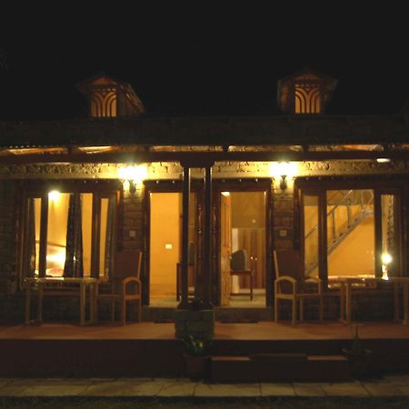Chevron Mountain Villa Kausani Eksteriør billede